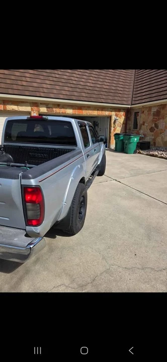 2004 Nissan Frontier 1st Gen - Image 3 of 8