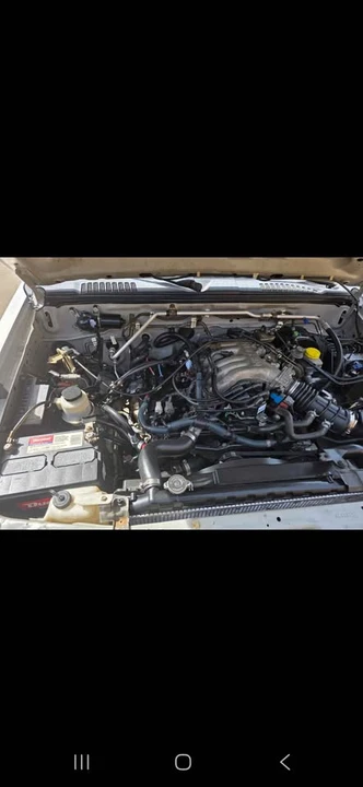 2004 Nissan Frontier 1st Gen - Image 2 of 8