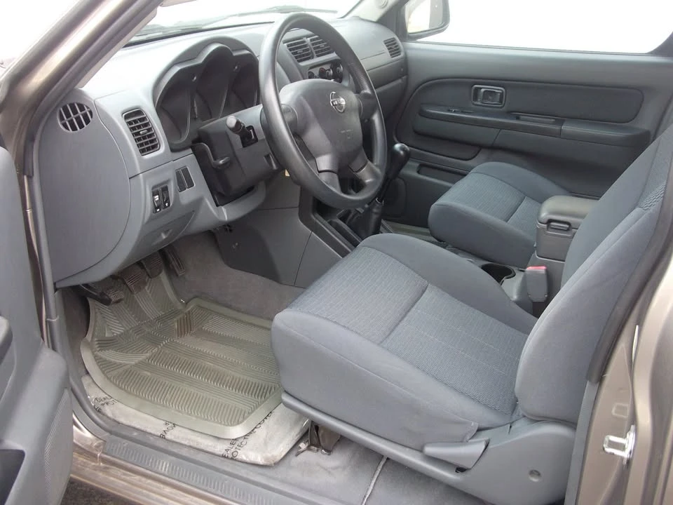 2004 Nissan Frontier 1st Gen - Image 4 of 18
