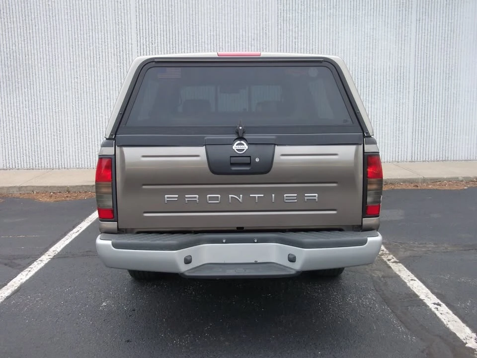 2004 Nissan Frontier 1st Gen - Image 17 of 18