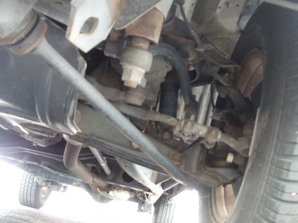 2004 Nissan Frontier 1st Gen - Image 13 of 18