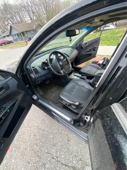 2004 Nissan Maxima 6th Gen - Image 11 of 12