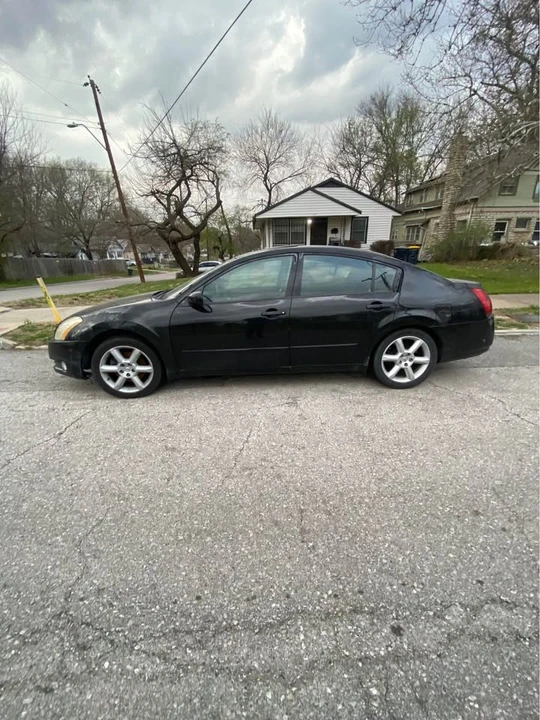 2004 Nissan Maxima 6th Gen - Image 5 of 12
