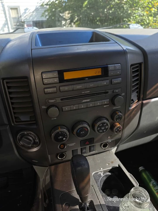 2004 Nissan Armada - Image 3 of 8