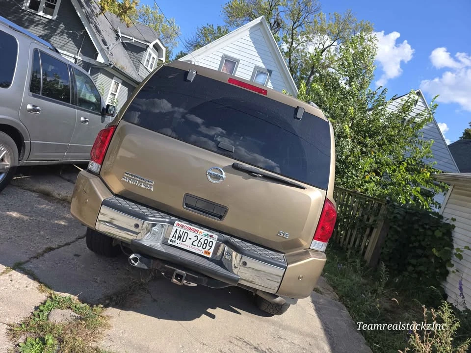 2004 Nissan Armada - Image 6 of 8