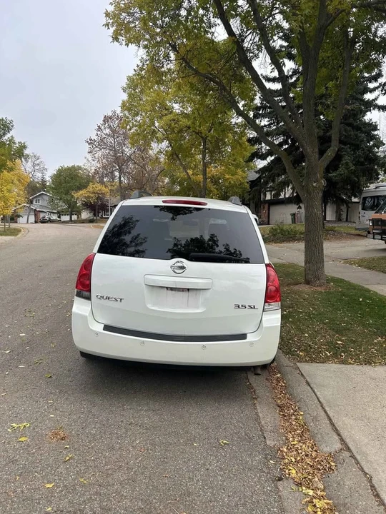 2004 Nissan Quest - Image 3 of 15