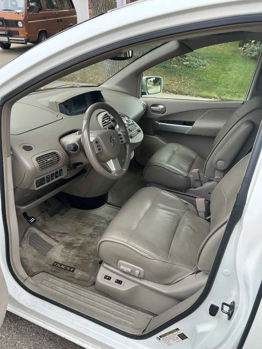 2004 Nissan Quest - Image 8 of 15