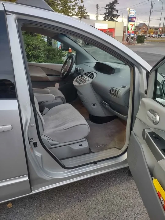 2004 Nissan Quest - Image 7 of 18