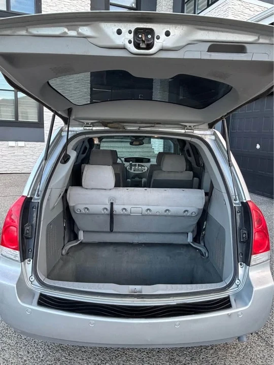 2004 Nissan Quest - Image 10 of 10