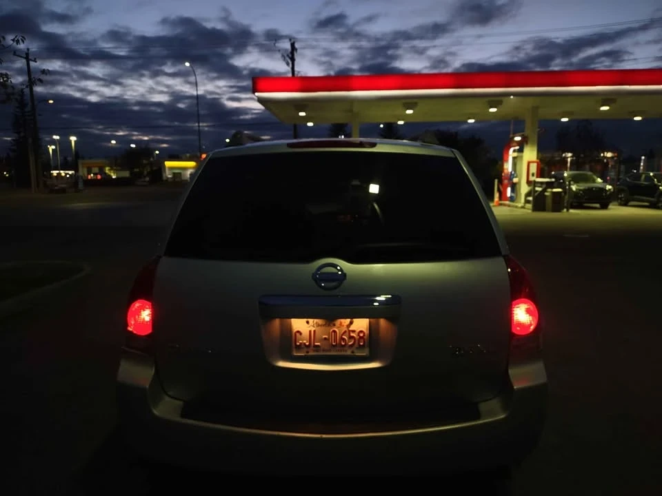 2004 Nissan Quest - Image 16 of 18