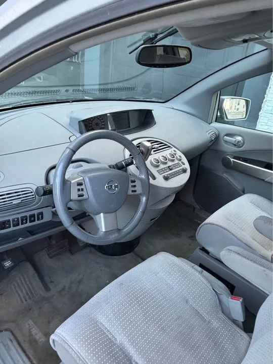 2004 Nissan Quest - Image 7 of 10