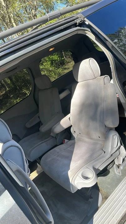 2004 Nissan Quest - Image 3 of 5