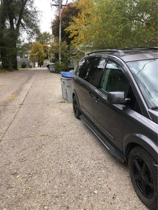 2004 Nissan Quest - Image 2 of 6