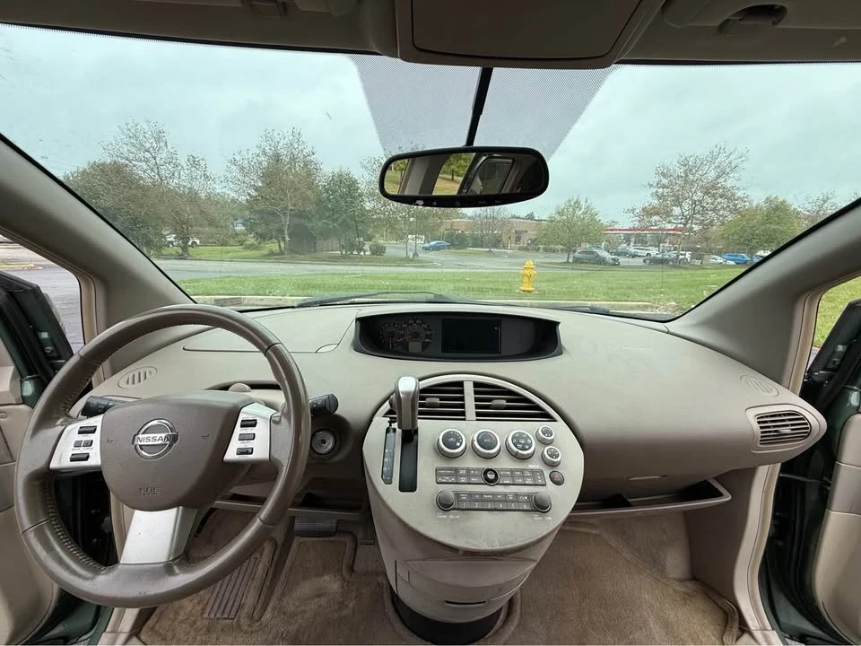 2004 Nissan Quest - Image 11 of 15