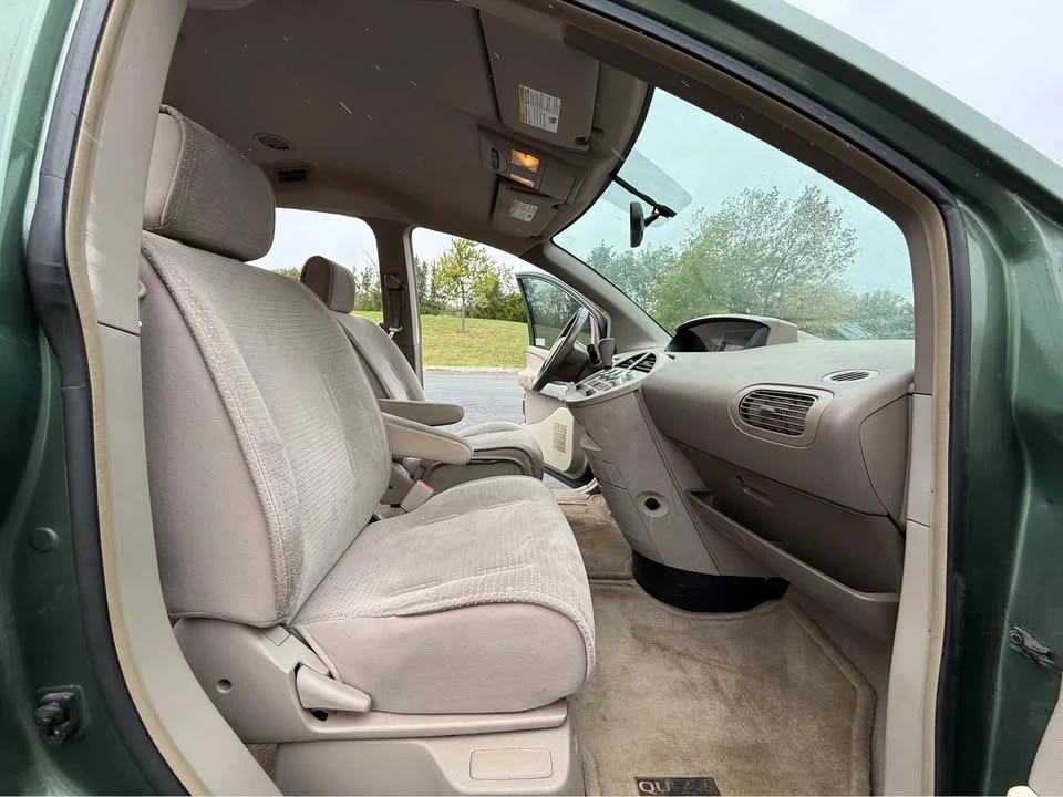 2004 Nissan Quest - Image 9 of 14
