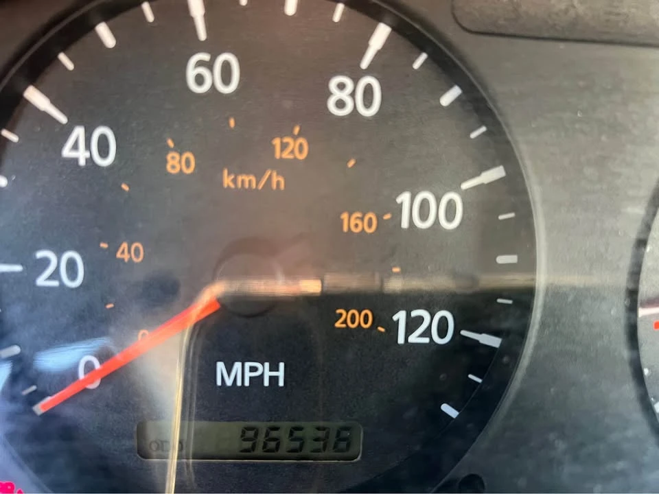 2004 Nissan Sentra 5th Gen - Image 2 of 6
