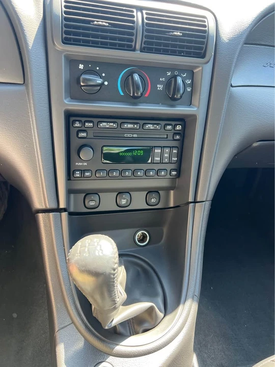 2004 Ford SN95 Mustang - Image 14 of 15
