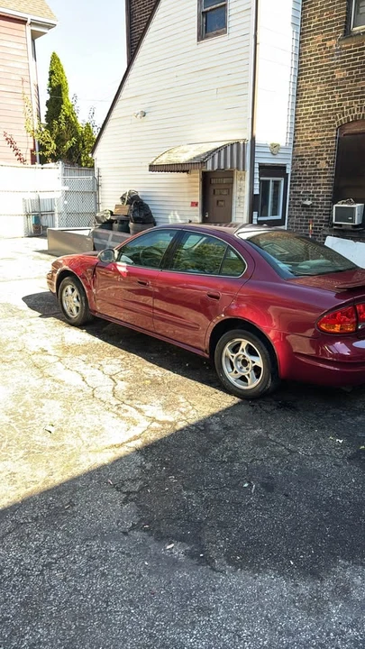 2004 Oldsmobile Alero - Image 2 of 5
