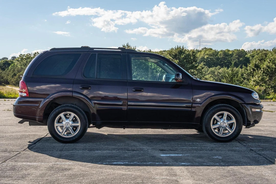 2004 Oldsmobile Bravada - Image 3 of 31