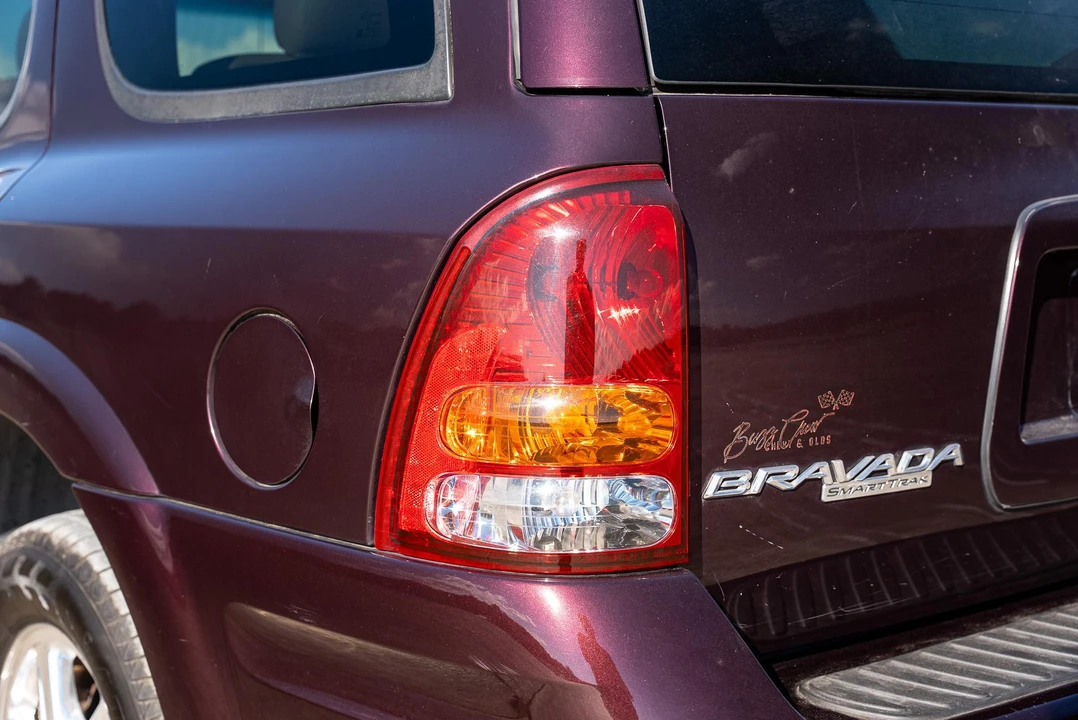 2004 Oldsmobile Bravada - Image 17 of 31
