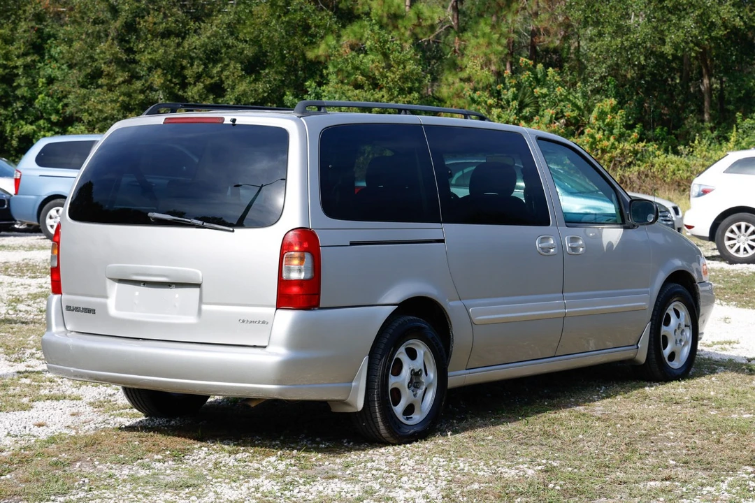 2004 Oldsmobile Silhouette - Image 11 of 12