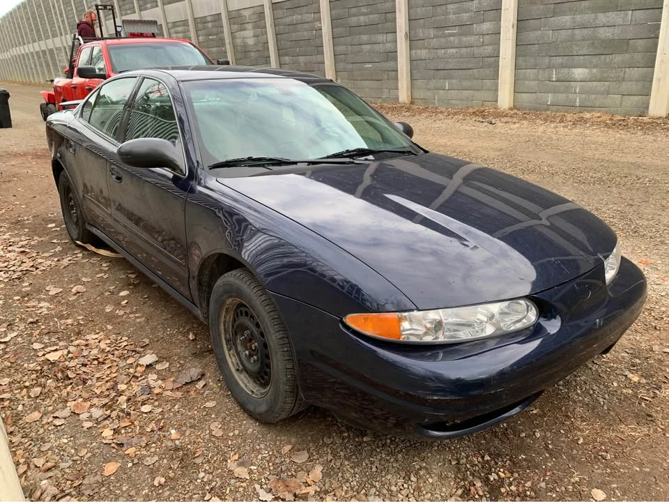 2004 Oldsmobile Alero - Image 2 of 7