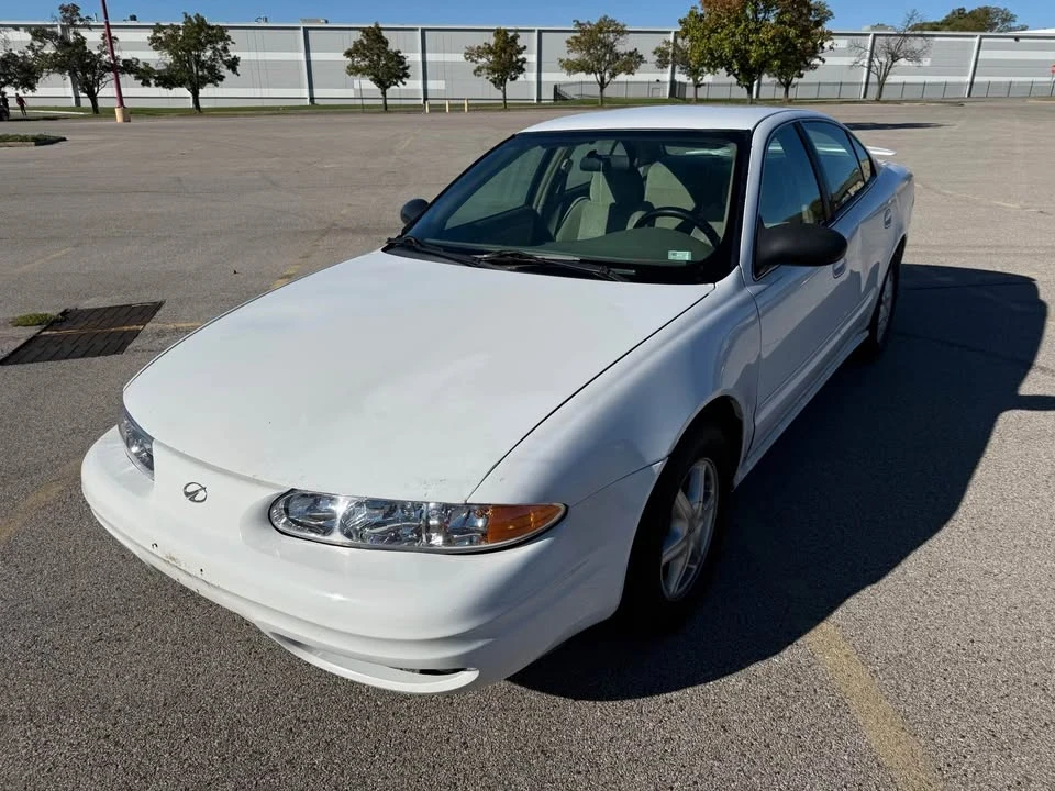 2004 Oldsmobile Alero - Image 4 of 15