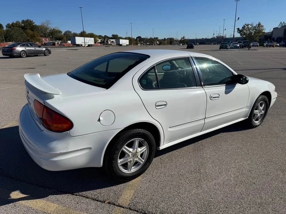 2004 Oldsmobile Alero - Image 14 of 15