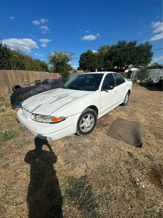 2004 Oldsmobile Alero - Image 2 of 6