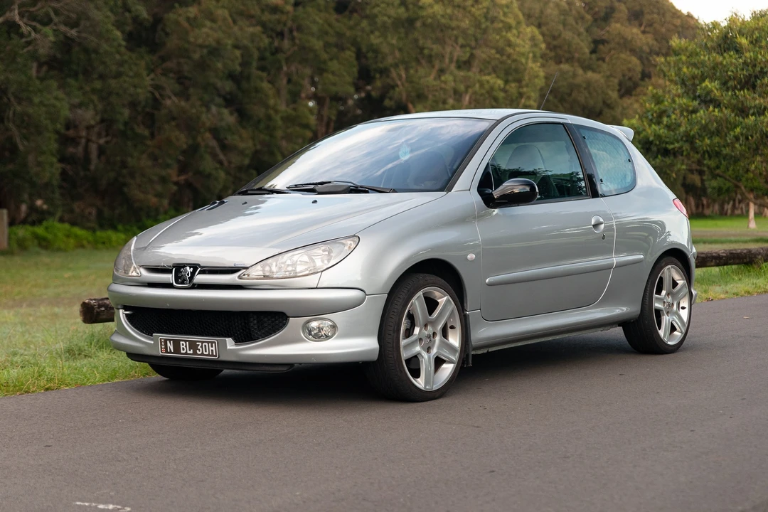 2004 Peugeot - Image 10 of 31