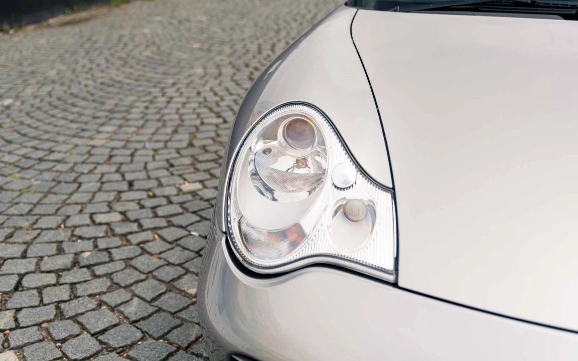 2004 Porsche 996 Carrera - Image 29 of 31