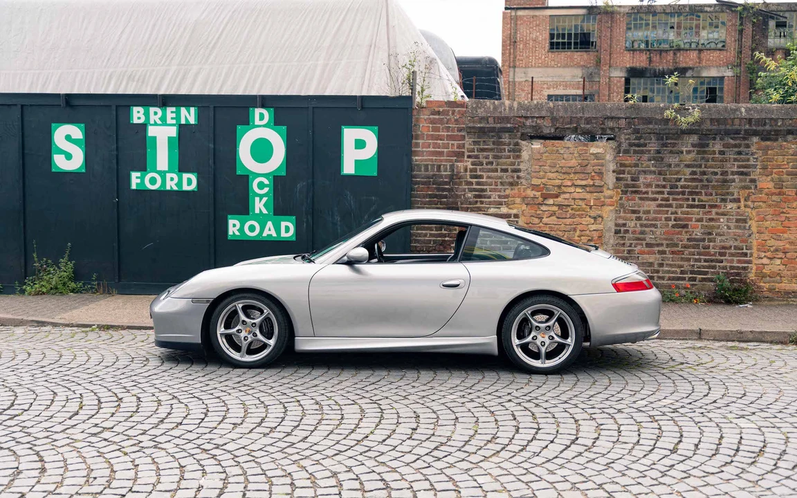 2004 Porsche 996 Carrera - Image 10 of 31