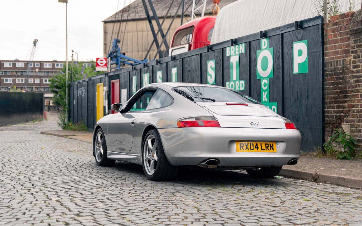 2004 Porsche 996 Carrera - Image 24 of 31