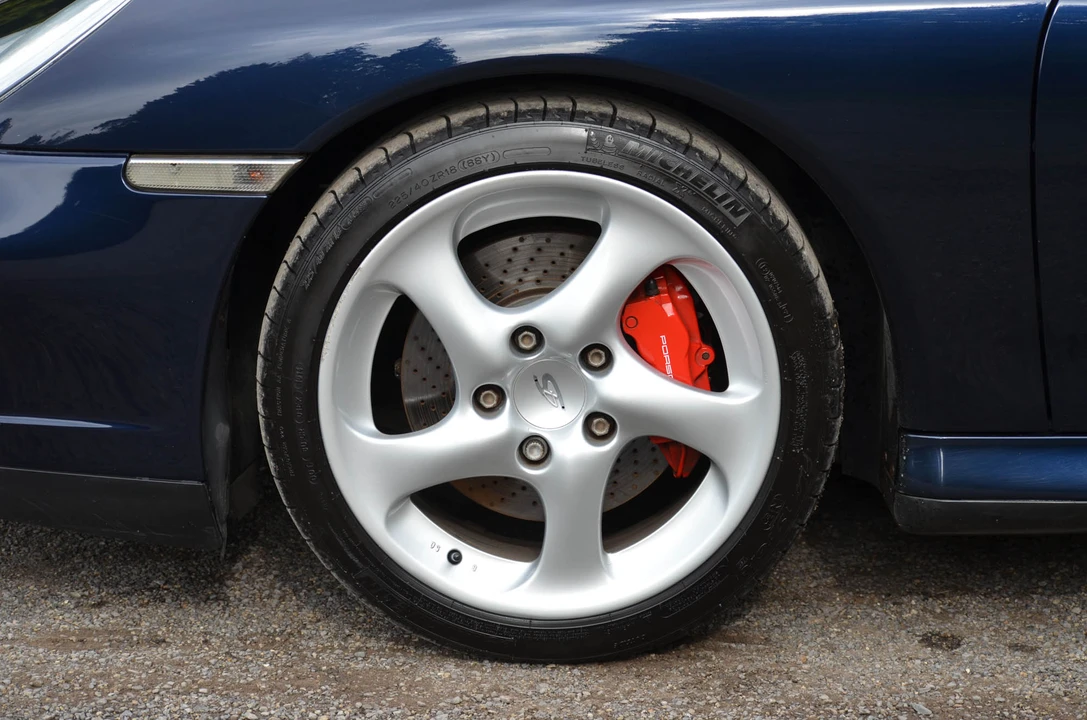 2004 Porsche 996 Carrera 4S - Image 13 of 31