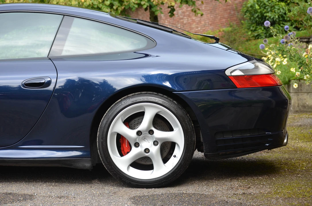 2004 Porsche 996 Carrera 4S - Image 16 of 31