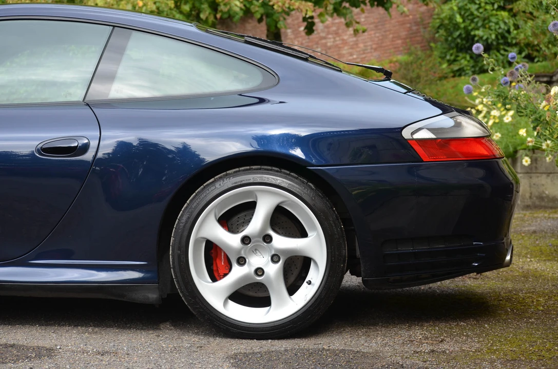 2004 Porsche 996 Carrera 4S - Image 17 of 31
