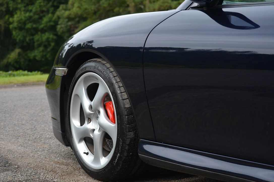 2004 Porsche 996 Carrera 4S - Image 21 of 31