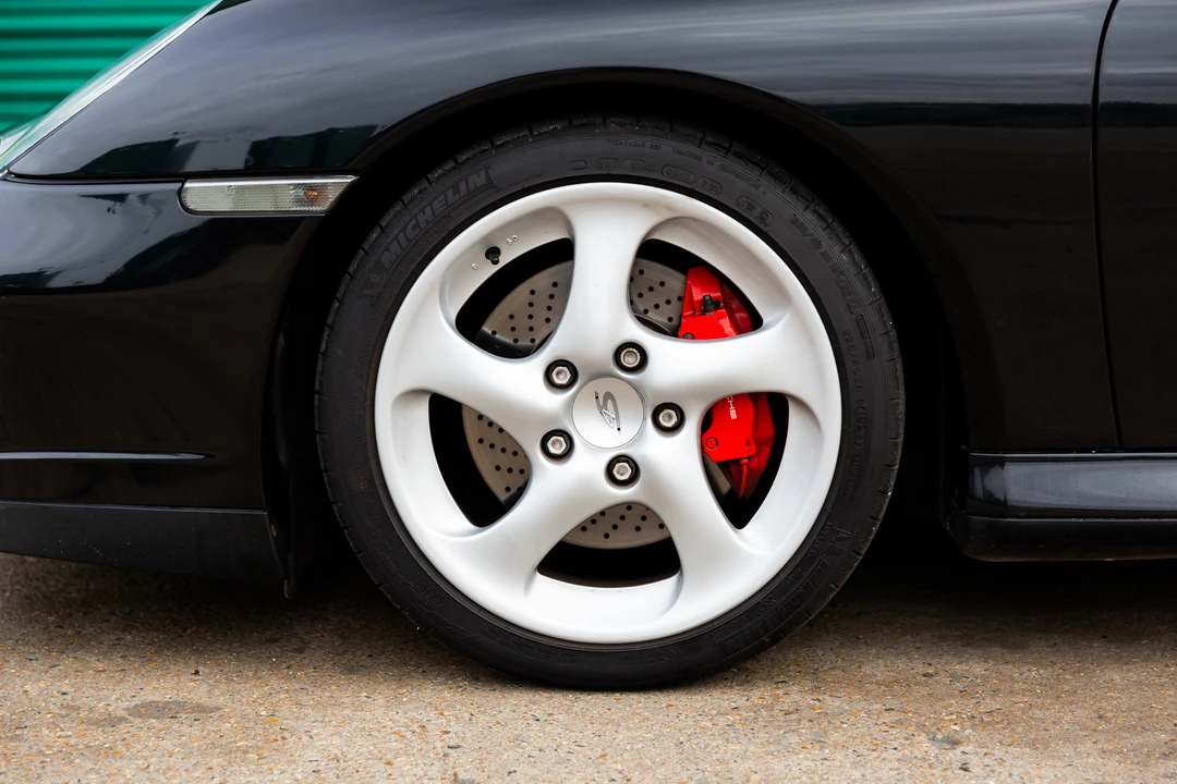2004 Porsche 996 Carrera 4S - Image 27 of 31
