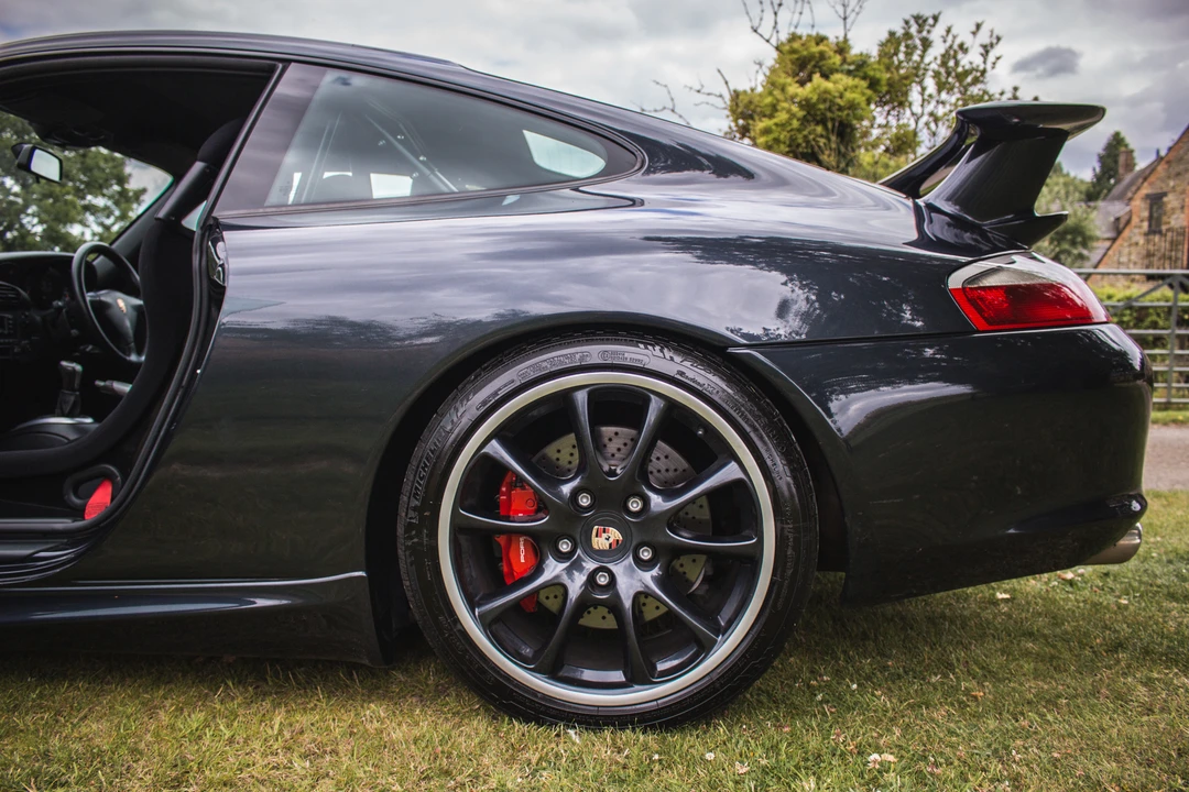 2004 Porsche 996 GT3 - Image 18 of 31