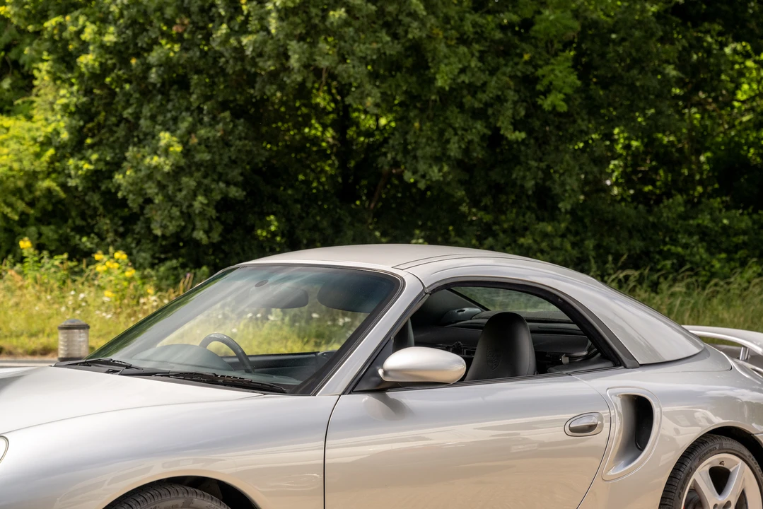 2004 Porsche 996 Turbo - Image 26 of 31