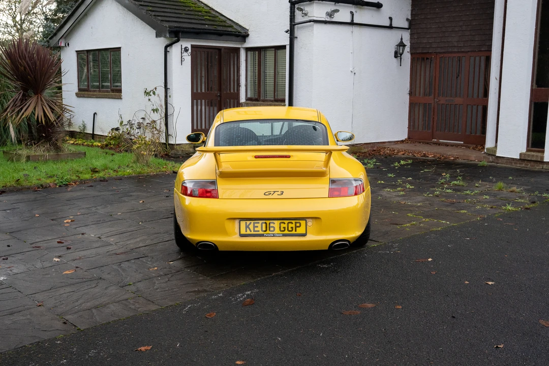 2004 Porsche 996 GT3 - Image 12 of 31