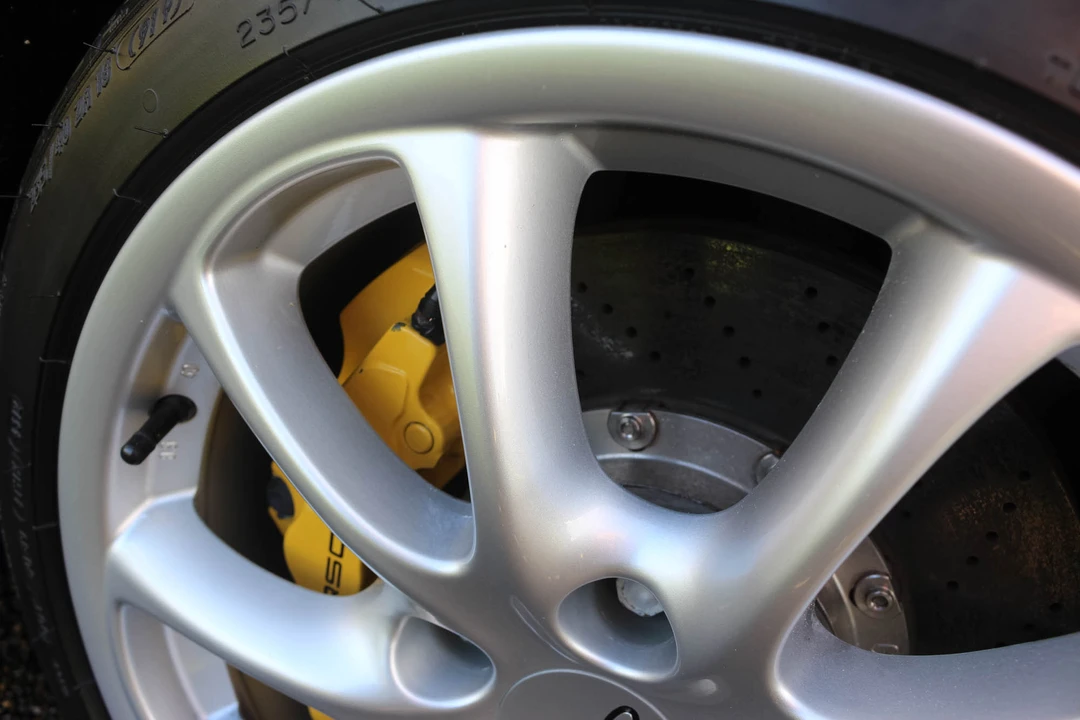 2004 Porsche 996 GT3 - Image 10 of 31
