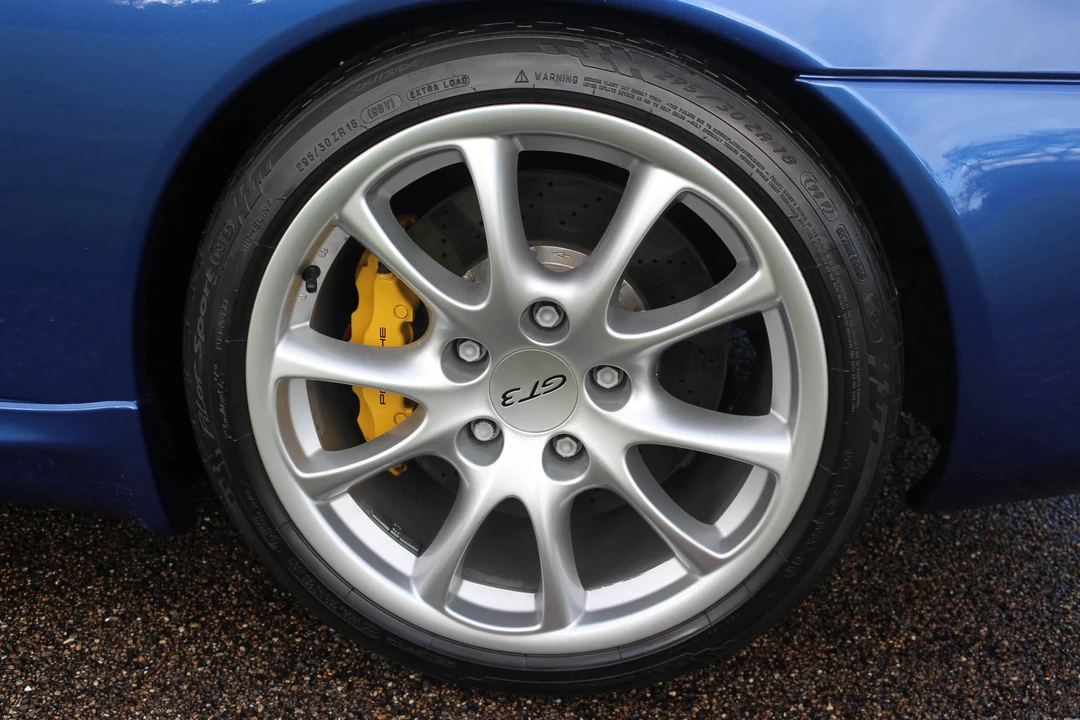 2004 Porsche 996 GT3 - Image 15 of 31