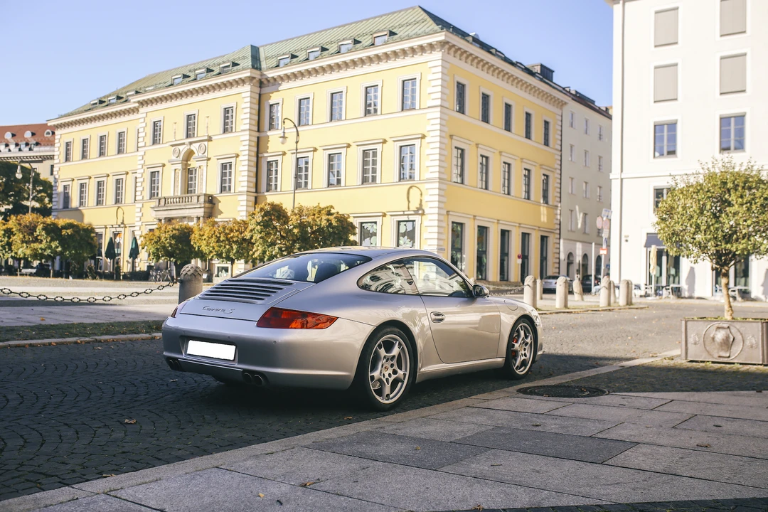 2004 Porsche 997 Carrera S - Image 8 of 31