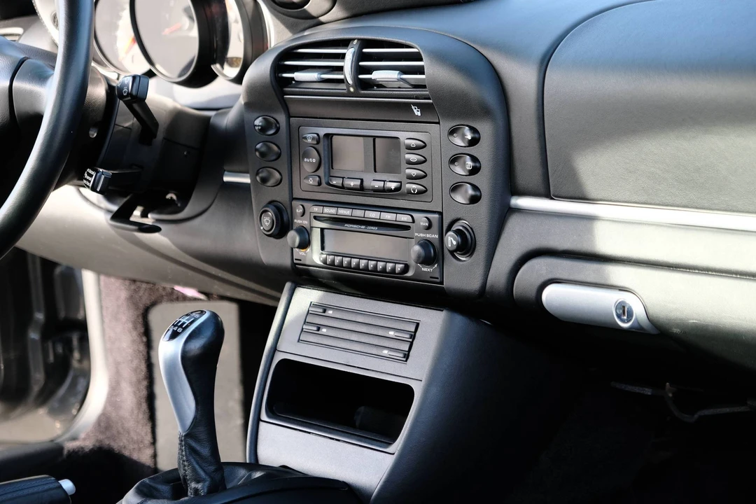 2004 Porsche 996 Carrera 4S - Image 29 of 31