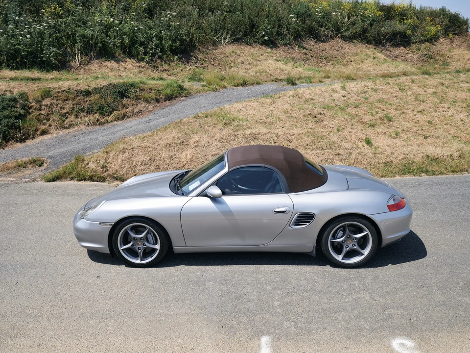 2004 Porsche 986 Boxster S - Image 17 of 31