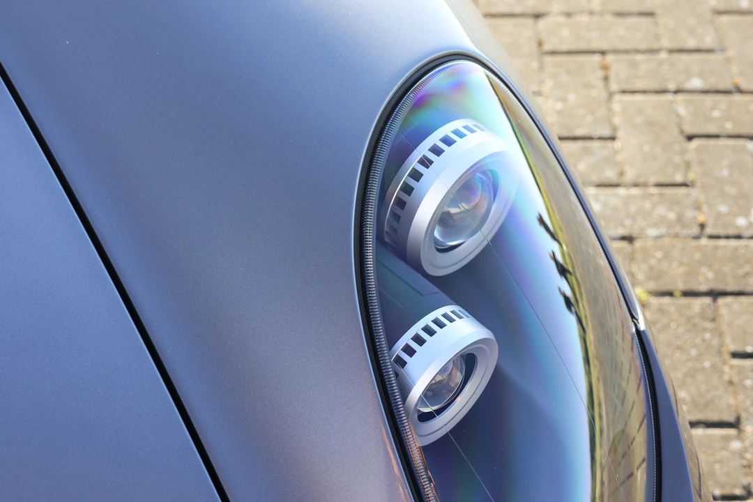 2004 Porsche Carrera GT - Image 17 of 31