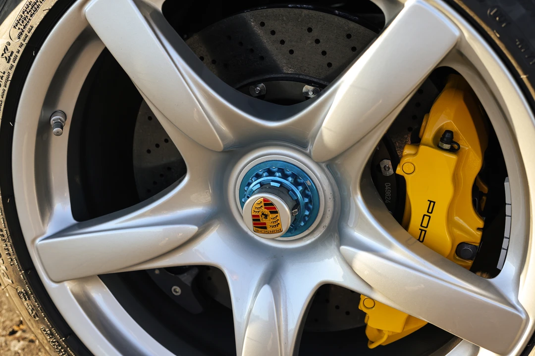 2004 Porsche Carrera GT - Image 21 of 31