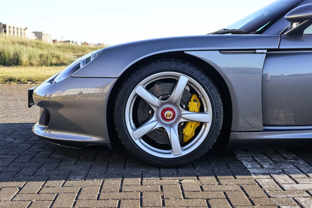 2004 Porsche Carrera GT - Image 28 of 31