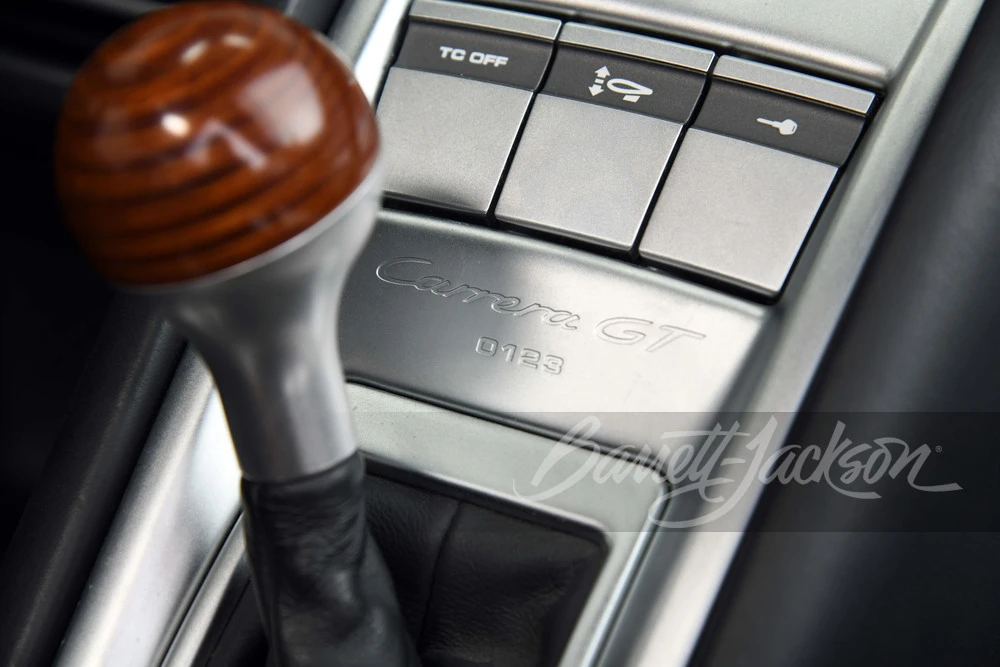 2004 Porsche Carrera GT - Image 17 of 31